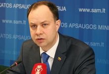 Ministras A. Veryga: „Gera žinia vaikų susilaukti norinčioms poroms“