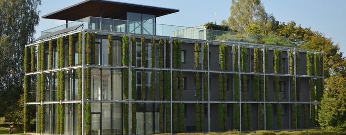 VU Botanikos sode visuomenei bus atidarytas unikalus žaliasis pastatas
