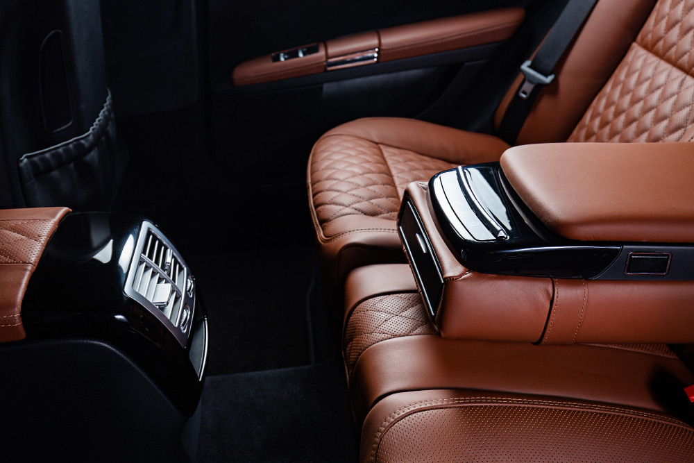 Automobilio salonas pasako apie savininką daugiau nei rida — ir pirkėjai tai žino